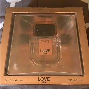 Victoria Secret LOVE star perfum